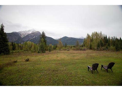 2400 Holmes-Deakin Road, Golden, BC 