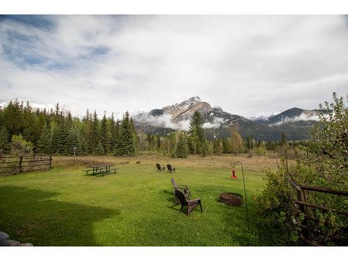 2400 Holmes-Deakin Road, Golden, BC 