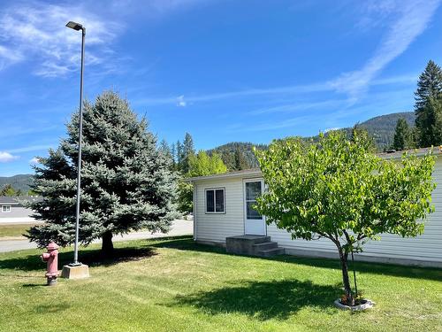 16 - 1500 Neimi Road, Christina Lake, BC - Outdoor