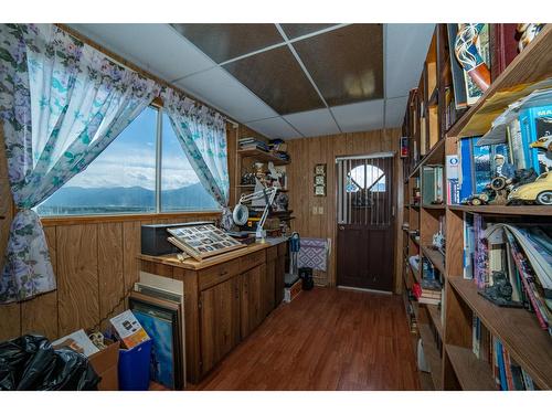 216 21St Avenue N, Creston, BC - Indoor Photo Showing Other Room