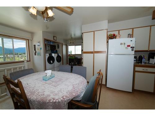 216 21St Avenue N, Creston, BC - Indoor Photo Showing Dining Room