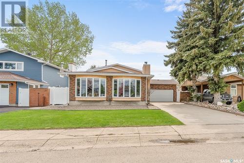 1223 Maybery Crescent, Moose Jaw, SK - Outdoor With Facade