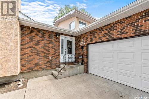 1223 Maybery Crescent, Moose Jaw, SK - Outdoor With Exterior