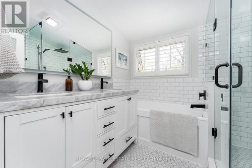 258 Willow Avenue S, Toronto, ON - Indoor Photo Showing Bathroom