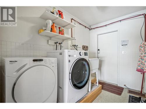 661 Lakeview  Road, Windermere, BC - Indoor Photo Showing Laundry Room