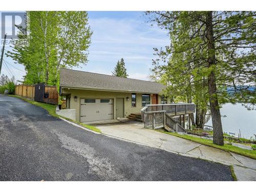 661 Lakeview  Road, Windermere, BC - Outdoor