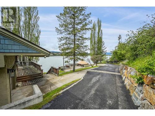 661 Lakeview  Road, Windermere, BC - Outdoor