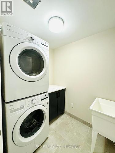 36 - 26 Lunar Crescent, Mississauga, ON - Indoor Photo Showing Laundry Room
