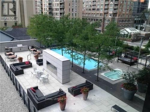2901 - 110 Charles Street E, Toronto, ON - Outdoor With In Ground Pool