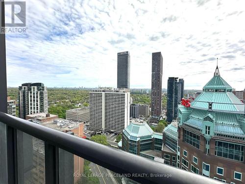 2901 - 110 Charles Street E, Toronto, ON - Outdoor With View