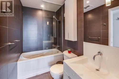 2901 - 110 Charles Street E, Toronto, ON - Indoor Photo Showing Bathroom