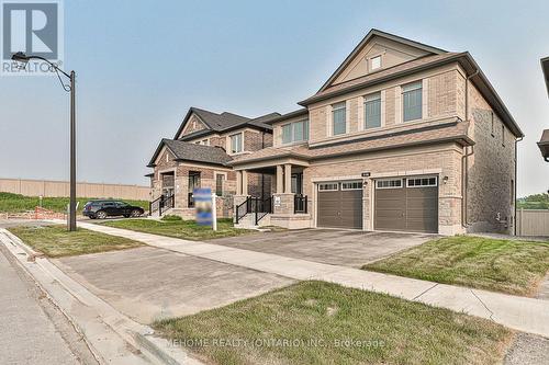 116 Sikura Circle, Aurora, ON - Outdoor With Facade