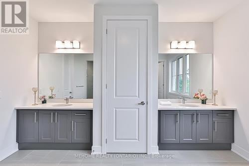 116 Sikura Circle, Aurora, ON - Indoor Photo Showing Bathroom