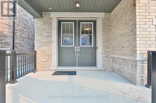 116 Sikura Circle, Aurora, ON - Outdoor With Exterior