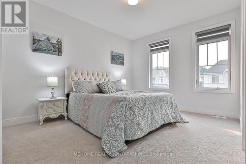 116 Sikura Circle, Aurora, ON - Indoor Photo Showing Bedroom