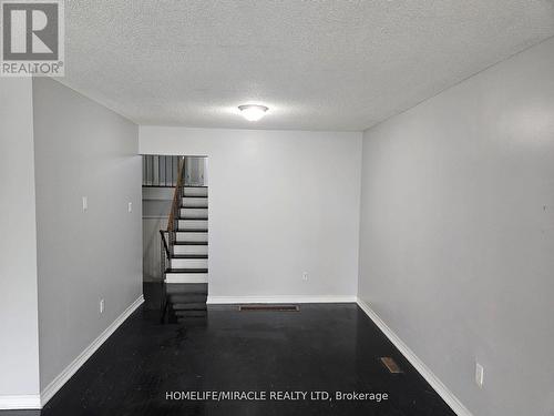 22 Major Oaks Drive, Brampton, ON - Indoor Photo Showing Other Room
