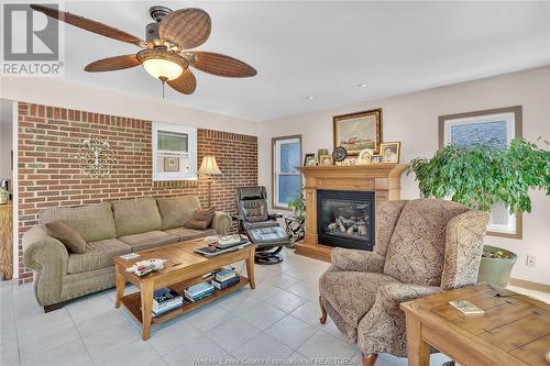 3291 Maisonneuve, Windsor, ON - Indoor Photo Showing Living Room With Fireplace