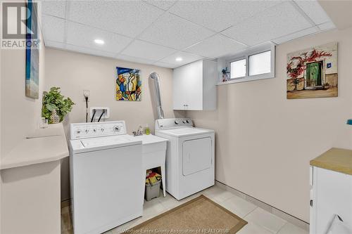 3291 Maisonneuve, Windsor, ON - Indoor Photo Showing Laundry Room