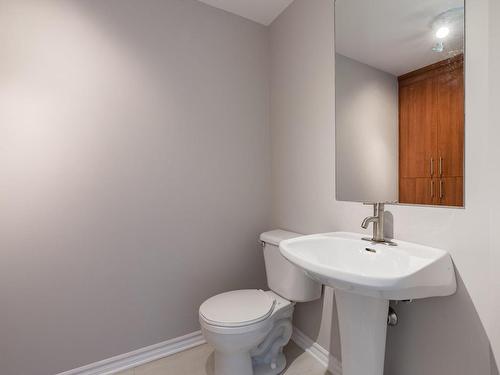 Salle d'eau - 41 Rue Vincent-Blouin, Kirkland, QC - Indoor Photo Showing Bathroom