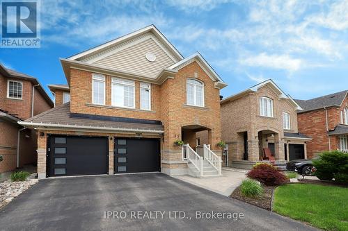 18 Tawnberry Circle, Brampton, ON - Outdoor With Facade