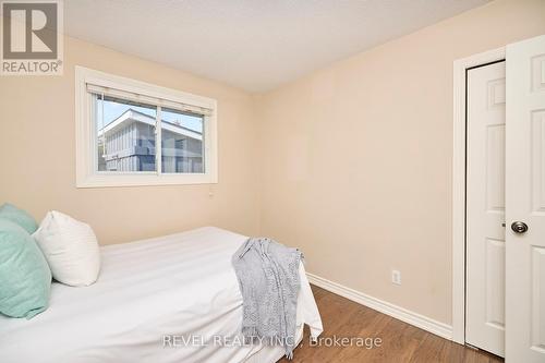 139 Woodrow Street, St. Catharines, ON - Indoor Photo Showing Bedroom