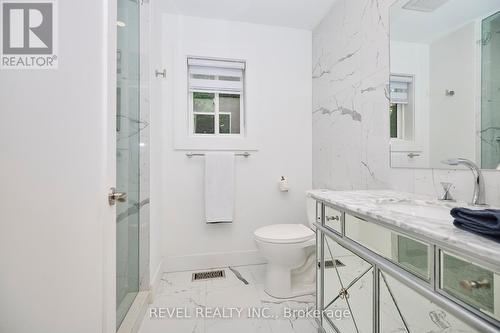 67 Bradley Street, St. Catharines, ON - Indoor Photo Showing Bathroom
