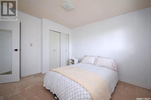 1584 Wahlmeier Drive, Estevan, SK - Indoor Photo Showing Bedroom