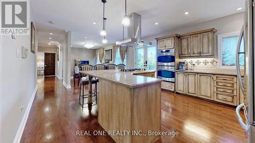 12 Jarvis Avenue, Aurora, ON - Indoor Photo Showing Kitchen With Upgraded Kitchen