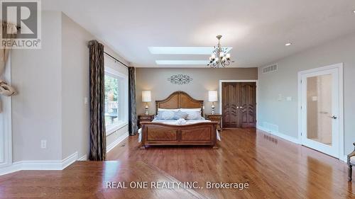 12 Jarvis Avenue, Aurora, ON - Indoor Photo Showing Bedroom