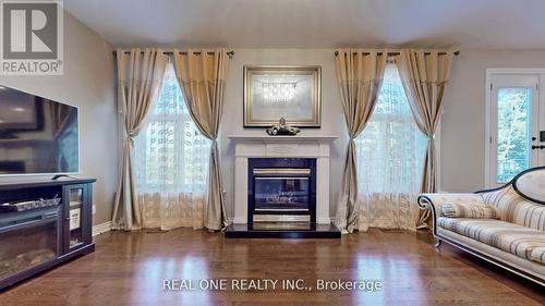 12 Jarvis Avenue, Aurora, ON - Indoor Photo Showing Living Room With Fireplace