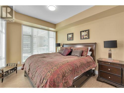 1128 Sunset Drive Drive Unit# 407, Kelowna, BC - Indoor Photo Showing Bedroom