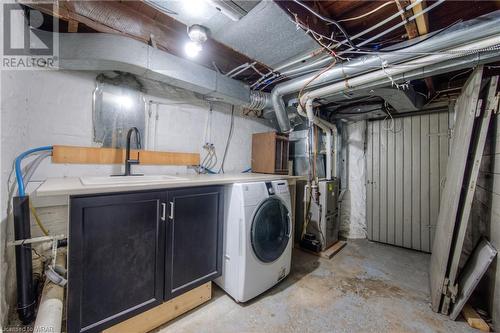30 Cherry Street, Kitchener, ON - Indoor Photo Showing Laundry Room