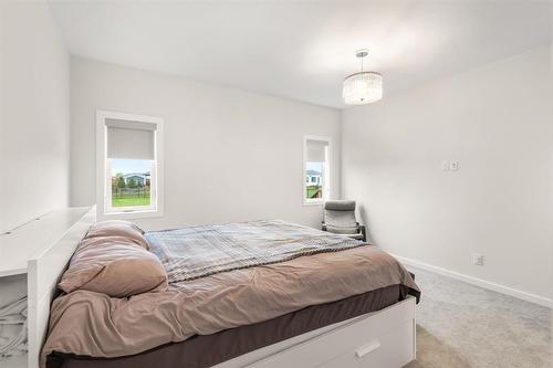 640 Brule Way, Ritchot Rm, MB - Indoor Photo Showing Bedroom