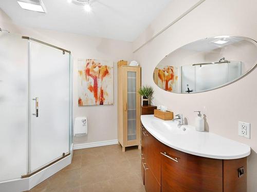 Salle de bains - 188 34E Rue O., Venise-En-Québec, QC - Indoor Photo Showing Bathroom