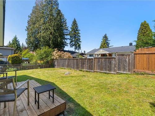 4260 Clubhouse Dr, Nanaimo, BC - Outdoor With Backyard