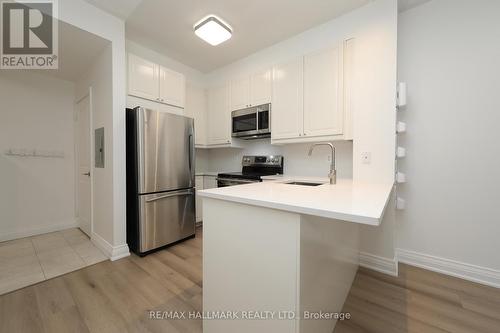 214 - 18 Yorkville Avenue, Toronto, ON - Indoor Photo Showing Kitchen With Stainless Steel Kitchen