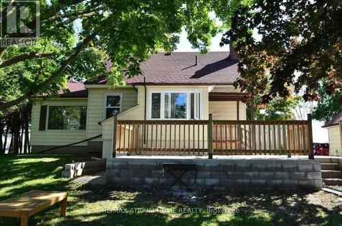 1680 Victoria Street W, Whitby, ON - Outdoor