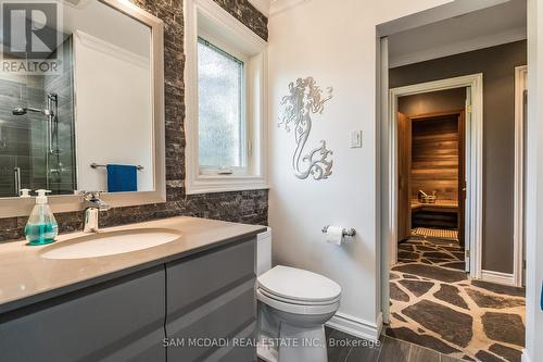 1292 Contour Drive, Mississauga, ON - Indoor Photo Showing Bathroom