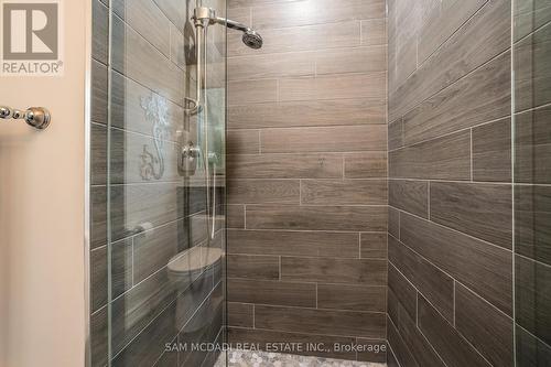 1292 Contour Drive, Mississauga, ON - Indoor Photo Showing Bathroom