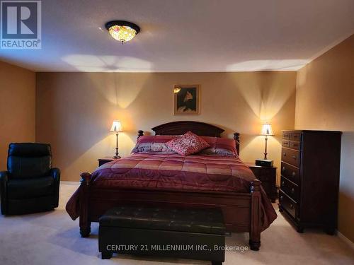 6 Collingwood Avenue, Brampton, ON - Indoor Photo Showing Bedroom