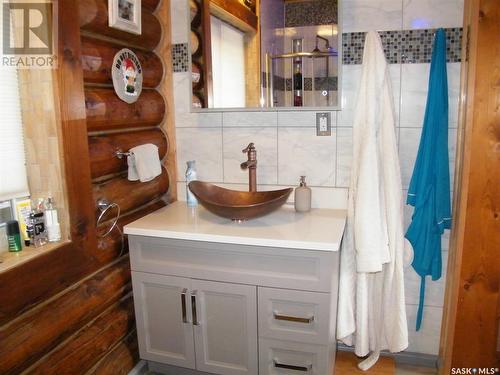 43 Lakeshore Drive, Lucien Lake, SK - Indoor Photo Showing Bathroom