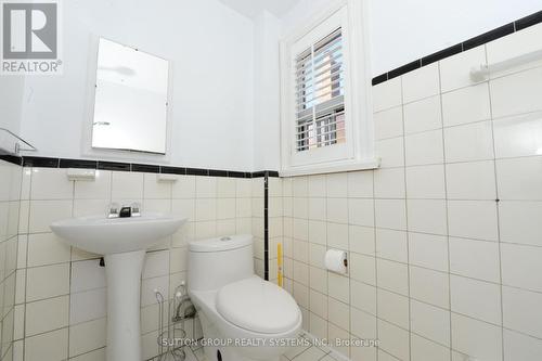 353 Hopewell Avenue, Toronto, ON - Indoor Photo Showing Bathroom