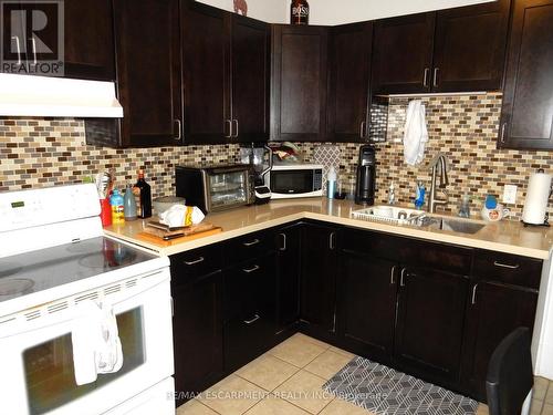 1 - 186 Bold Street, Hamilton, ON - Indoor Photo Showing Kitchen With Double Sink