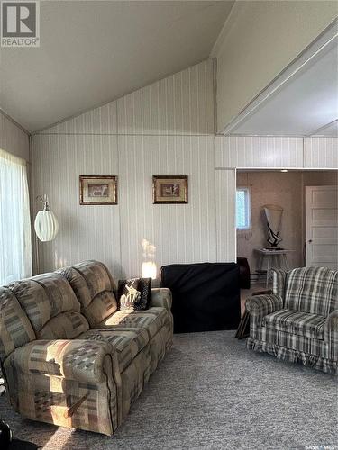 306 Douglas Avenue, Manitou Beach, SK - Indoor Photo Showing Living Room