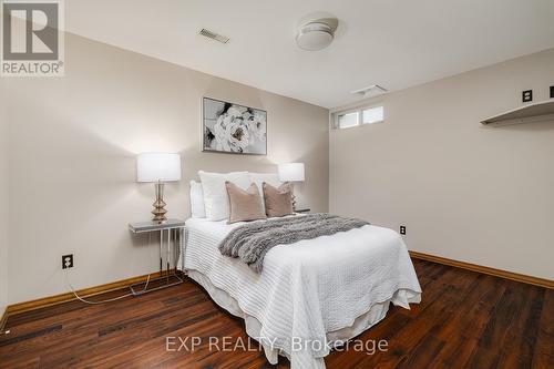 6 Clydebank Drive, Cambridge, ON - Indoor Photo Showing Bedroom