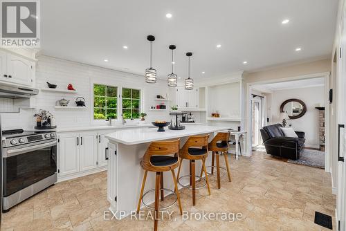 6 Clydebank Drive, Cambridge, ON - Indoor Photo Showing Kitchen With Upgraded Kitchen