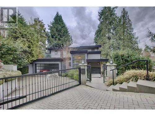 2460 Palmerston Avenue, West Vancouver, BC - Outdoor