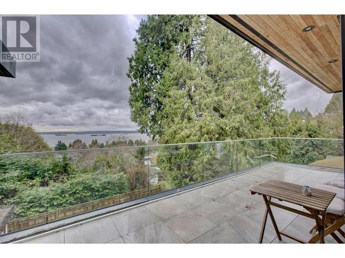 2460 Palmerston Avenue, West Vancouver, BC - Outdoor