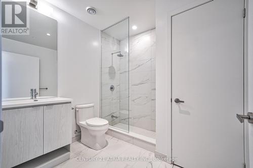 5209 - 55 Cooper Street, Toronto, ON - Indoor Photo Showing Bathroom