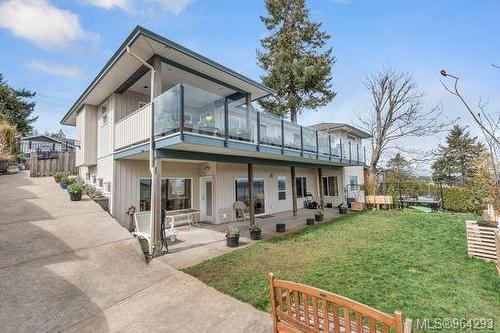 253 Alder St South, Campbell River, BC - Outdoor With Deck Patio Veranda